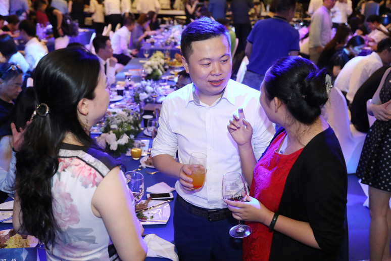 &#67;&#81;&#57;&#30005;&#23376;&#40;&#20013;&#22269;&#41;&#20114;&#21160;&#30334;&#31185;